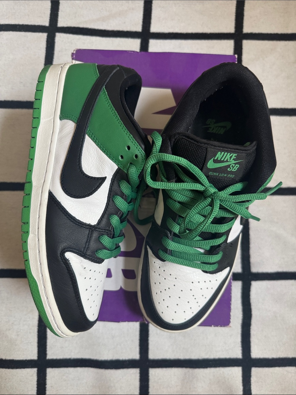 Nike SB Dunk Low Black Green White Skate Sneakers Men’s Size 8